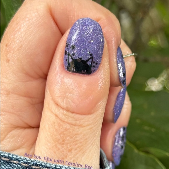 *Retired* Color Street: Nine Lives | Black Cat Halloween Clear Overlay Glitter - Picture 11 of 16